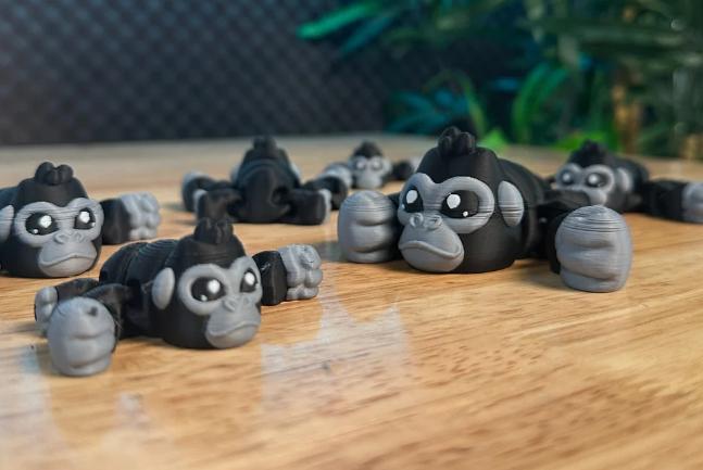 Articulated Gorilla Fidget Toy: 3D Printed Desk Pet Figurine