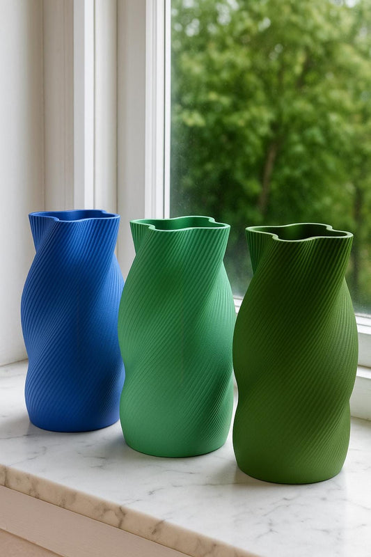 3D Printed Ribbed Vase: Modern Minimalist Home Decor