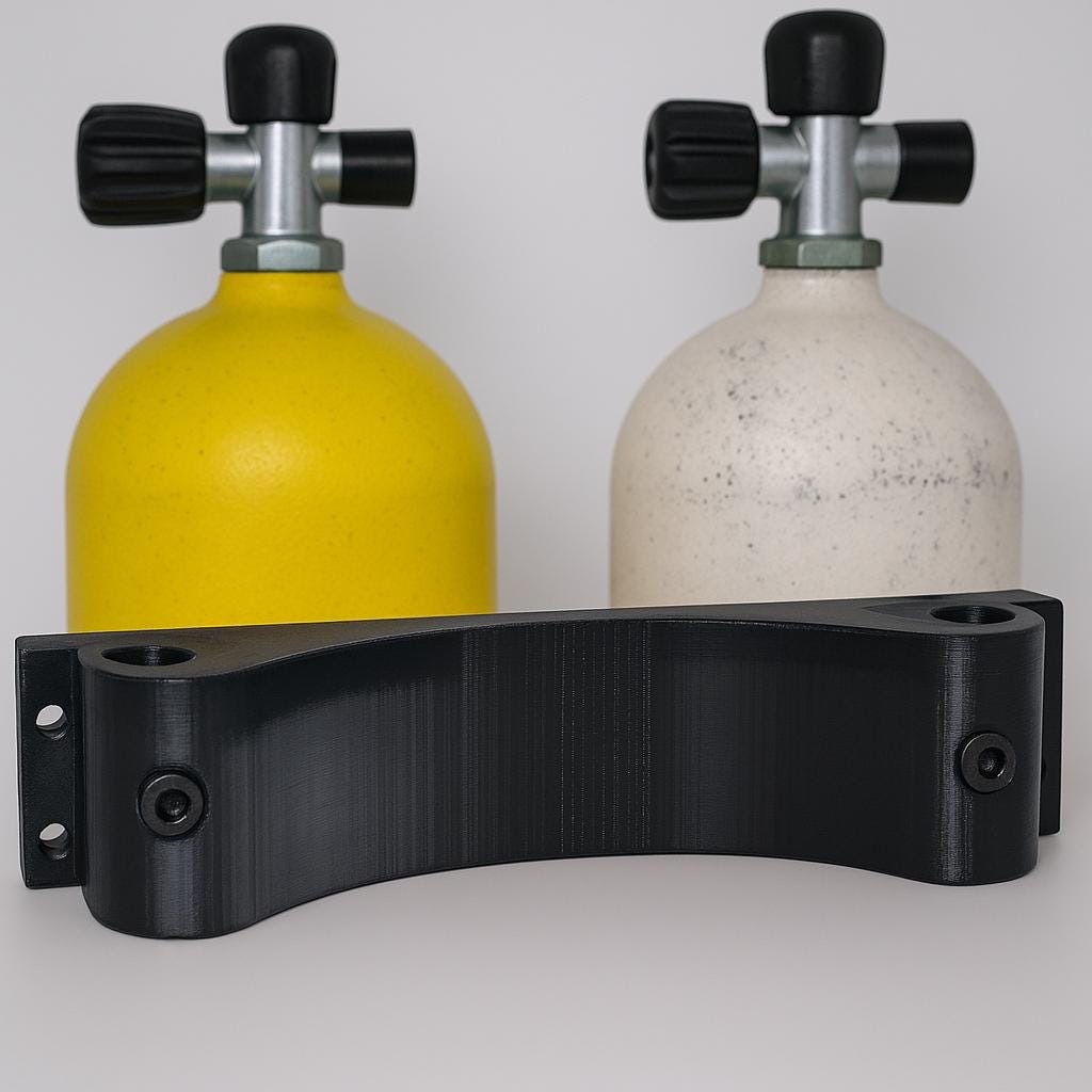 Scuba Cylinder Roll Control Bracket: Modular Tank Cradle for Transit