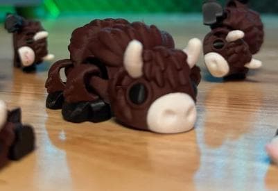 Articulated Highland Cow Fidget Toy: 3D Printed Scottish Gift