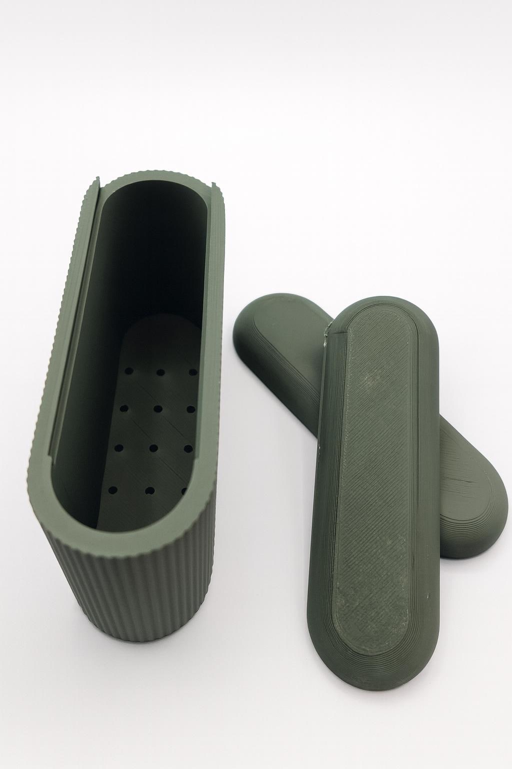 Compact Travel Soap Holder – Portable Soap Case with Secure Lid | Leak-Proof Soap Box for Travel, Gym, Camping, Holidays van life