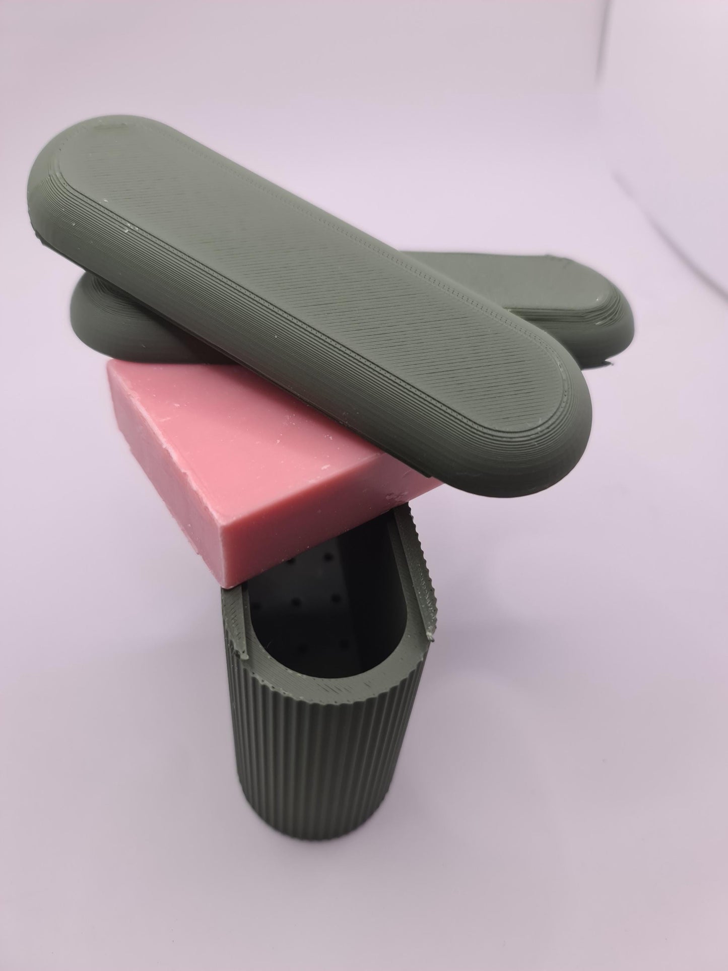 Compact Travel Soap Holder – Portable Soap Case with Secure Lid | Leak-Proof Soap Box for Travel, Gym, Camping, Holidays van life